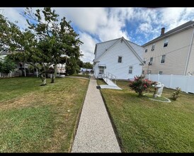 53 Clemence St in Cranston, RI - Building Photo - Building Photo