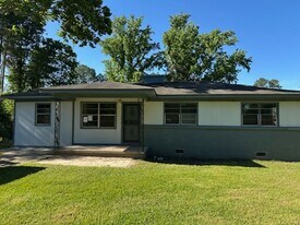 2051 Carolyn Ln in Pearl, MS - Building Photo