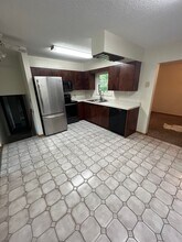 757 N Buena Vista St in Newark, OH - Building Photo - Building Photo