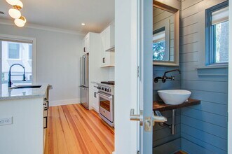 21 Charlotte St in Charleston, SC - Building Photo - Building Photo