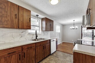 6138 Edinburg St in Bel Aire, KS - Building Photo - Building Photo