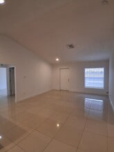 9007 Meadow Cir in La Belle, FL - Building Photo - Building Photo