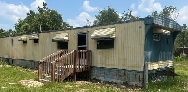 property at 4727 Williston Rd