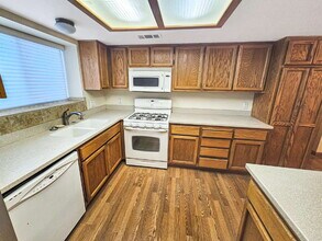 821 Janelle Ct in Ridgecrest, CA - Building Photo - Building Photo