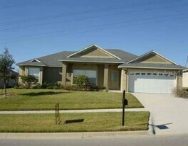 988 Cornell Ave in Clermont, FL - Building Photo