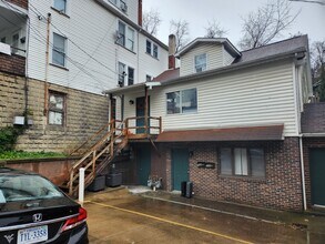 732 Weaver St, Unit B in Morgantown, WV - Building Photo - Building Photo