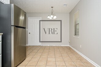 125 Grove Creek Dr in Locust Grove, GA - Building Photo - Building Photo