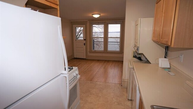 811 Spaight St, Unit 3 in Madison, WI - Building Photo - Building Photo