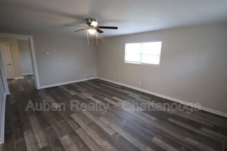 6300-C W Hwy 136 in Chickamauga, GA - Building Photo - Building Photo