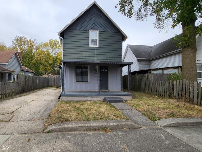 property at 1024 W 13th St
