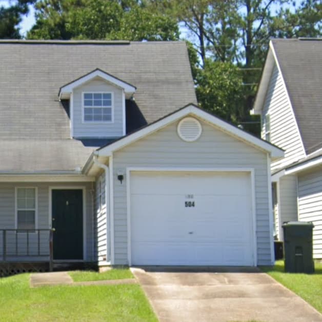 property at 500 S Woodburn Dr