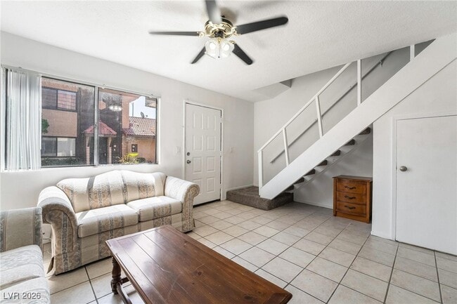 4302 Lynnann in Las Vegas, NV - Building Photo - Building Photo