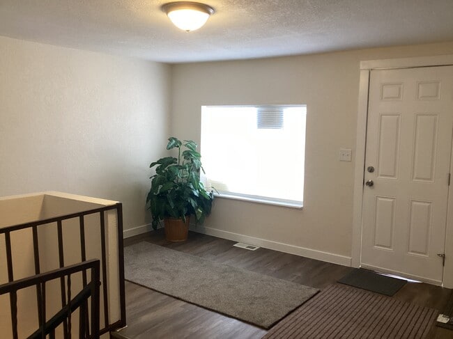 1102 E 2nd St in Pueblo, CO - Building Photo - Building Photo