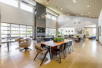 The Atherton in Manteca, CA - Foto de edificio - Building Photo