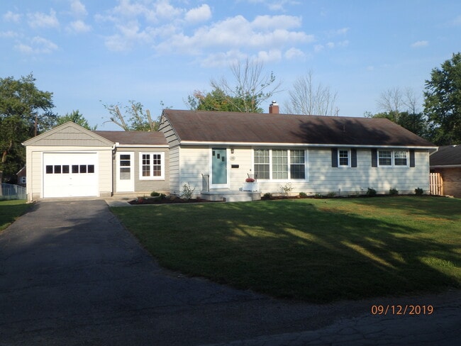 39 Gloria Ave in New Lebanon, OH - Building Photo - Building Photo