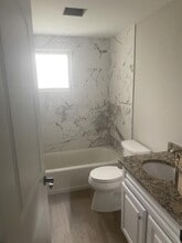 5308 S Lockwood Ridge Rd in Sarasota, FL - Building Photo - Building Photo