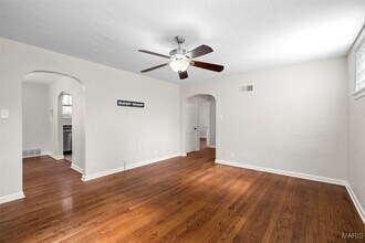 6915 Wise Ave in St. Louis, MO - Building Photo - Building Photo