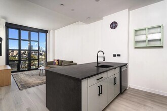 11-16 Main Avenue in Queens, NY - Foto de edificio - Building Photo