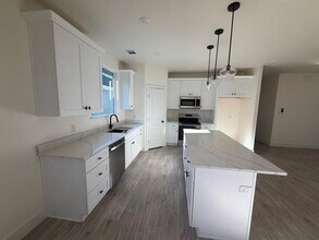 5707 Barkridge Dr in Granbury, TX - Building Photo - Building Photo