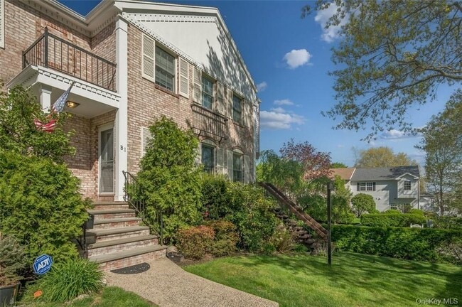 149 Fenimore Rd in Mamaroneck, NY - Foto de edificio - Building Photo