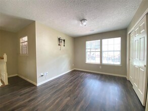 14727 Sun Harbor Dr in Houston, TX - Building Photo - Building Photo