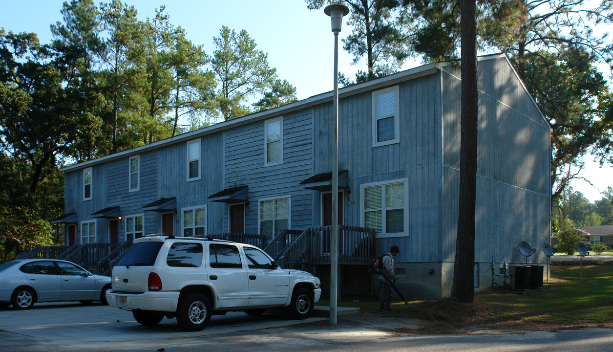 1825-1841 Rim Rd in Fayetteville, NC - Building Photo