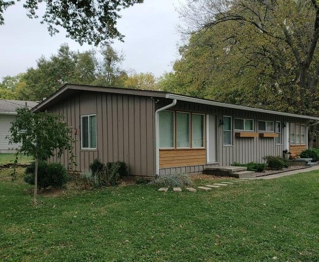 1509 W 22nd Terrace in Lawrence, KS - Building Photo - Building Photo