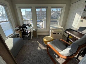 1115 1/2 4th St NE in Minneapolis, MN - Building Photo - Building Photo