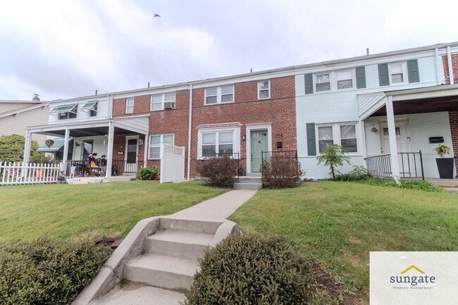 258 Ridge Ave in Baltimore, MD - Building Photo - Building Photo