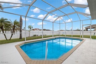 1049 NW 38th Pl in Cape Coral, FL - Building Photo