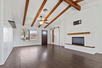 1806 Hutto Rd in Georgetown, TX - Building Photo - Building Photo
