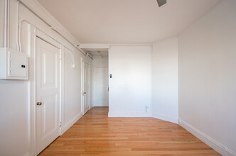 65 Burbank St, Unit 524 in Boston, MA - Building Photo - Building Photo