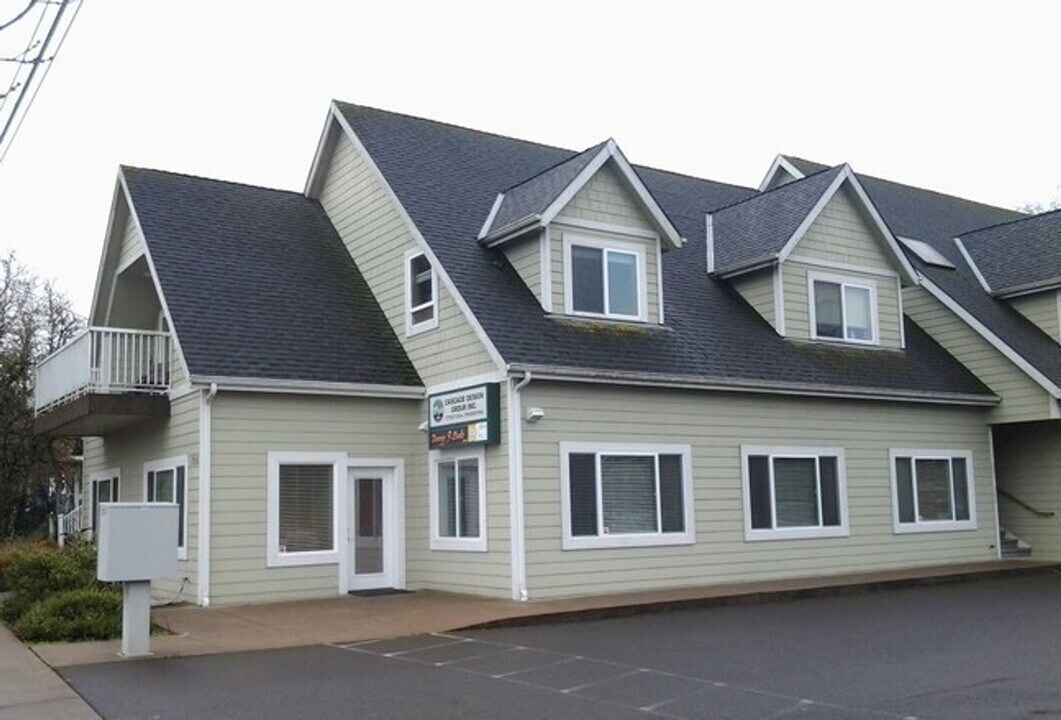 720 NW 2nd St in Corvallis, OR - Building Photo