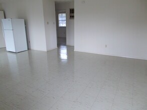 109 Upsilon St, Unit B in Belle Chasse, LA - Building Photo - Building Photo