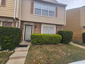 2400 Jupiter Rd in Plano, TX - Building Photo - Building Photo