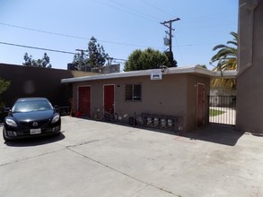 South Central Apartments in Visalia, CA - Building Photo - Building Photo