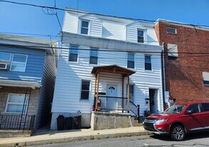 506 N 2nd St, Unit 3 in Minersville, PA - Building Photo