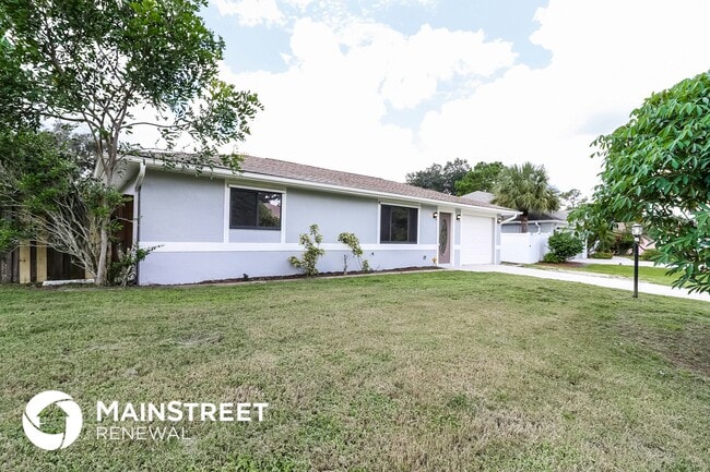 3879 Portair Ave in North Port, FL - Building Photo - Building Photo