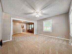 1231 S Hardy Ave in Independence, MO - Building Photo - Building Photo