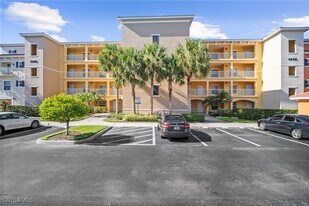 4450 Botanical Pl Cir in Naples, FL - Building Photo