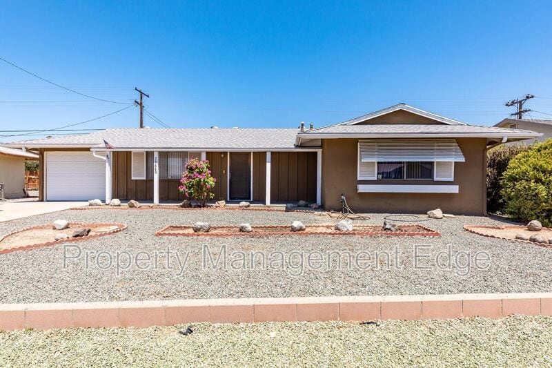 29660 Pebble Beach Dr in Menifee, CA - Building Photo