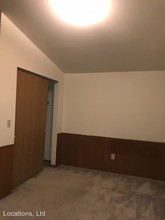 1522 Indianola Ave in Columbus, OH - Building Photo - Building Photo