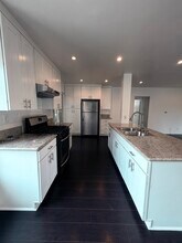 123 S St Andrews Pl, Unit #20 in Los Angeles, CA - Foto de edificio - Building Photo