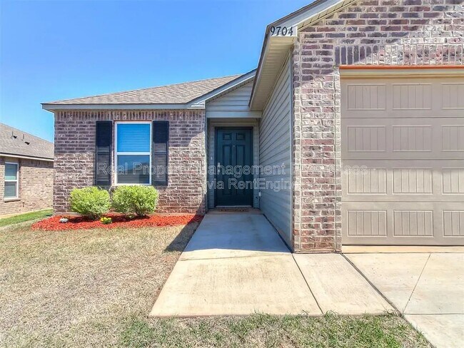 9704 Saddle Dr in Yukon, OK - Building Photo - Building Photo