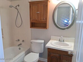 124 Driftwood Dr in Lafayette, LA - Building Photo - Building Photo