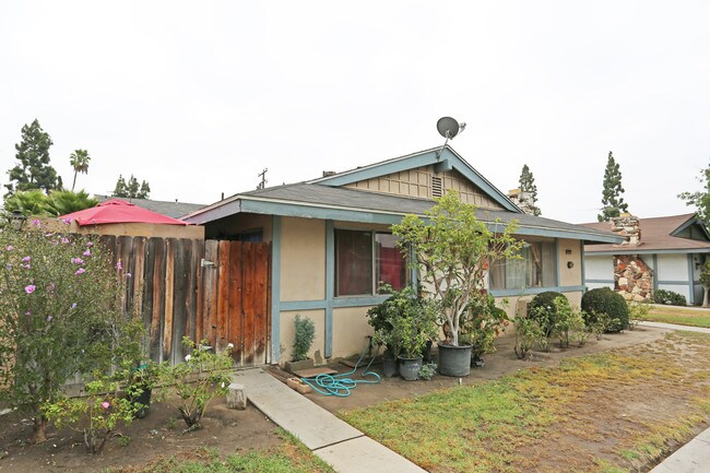 12152 Haster St in Garden Grove, CA - Building Photo - Building Photo