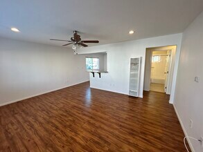1601 Alabama St, Unit A in Huntington Beach, CA - Building Photo - Building Photo