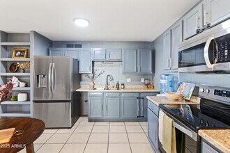 13810 N 48th Ave in Glendale, AZ - Building Photo - Building Photo