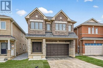 15 Huntsworth Ave in Thorold, ON - Building Photo - Building Photo