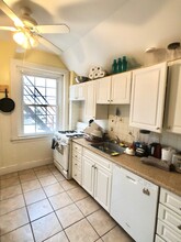 186 Naples Rd, Unit 1 in Brookline, MA - Foto de edificio - Building Photo